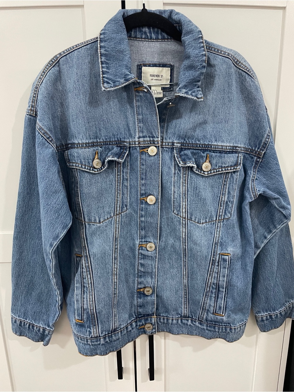 Forever 21 Oversized Denim Trucker Jacket Women’s S Medium Wash Boyfriend